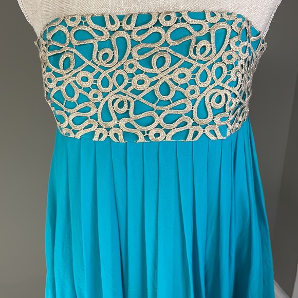 Lilly Pulitzer Aqua strapless dress. Pleated dress with gold accents on the top - Picture 2 of 8